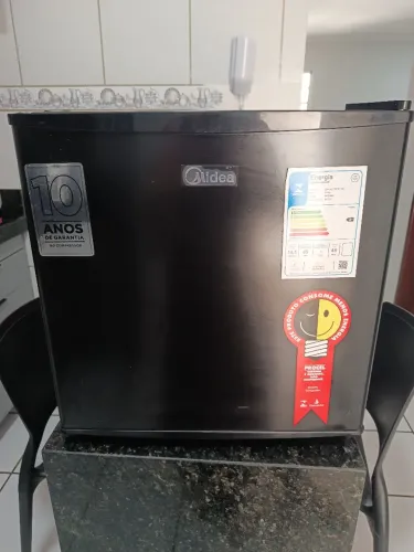 Frigobar Midea 45 litros