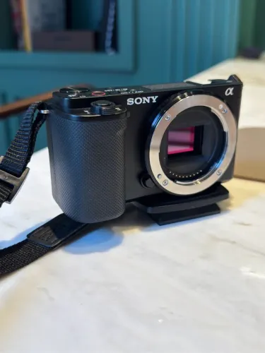 Câmera profissional Sony ZVe10 1