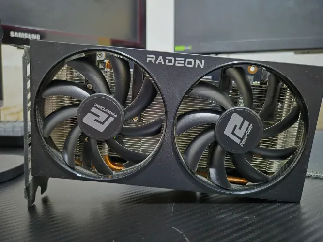 Placa de Video RX 6600