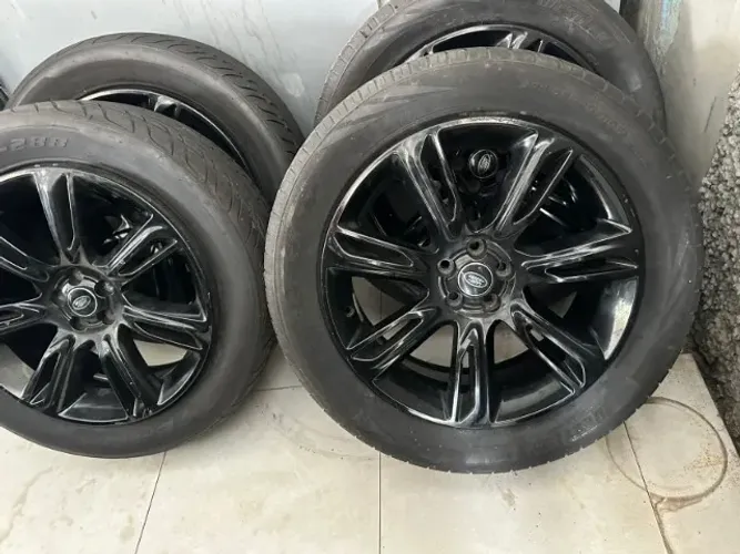 Aro 20 5 furos land rover* 4 pneus Zeros 255/55 R$ 7.000.00 27- *