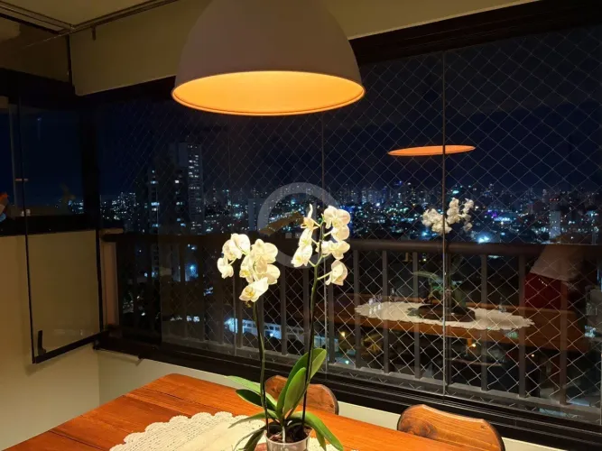 Apartamento com 2 Quartos Semi Mobiliado