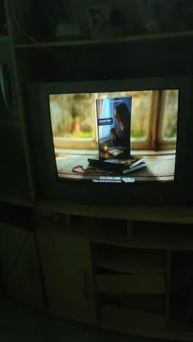 Tv de tubo LG 20 polegadas com conversor