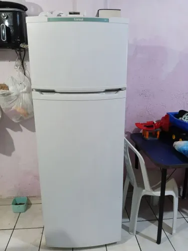 Geladeira com defeito 