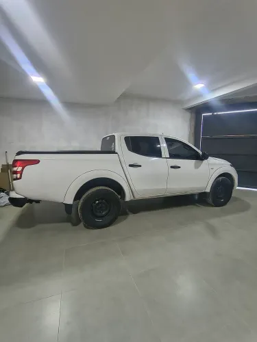 Mitsubishi L200 Triton Sport GL 2.4 Diesel 2023