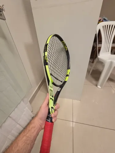 Babolat Pure Aero (300g, cabo L3 4 3/8) Estrutura impecável 
