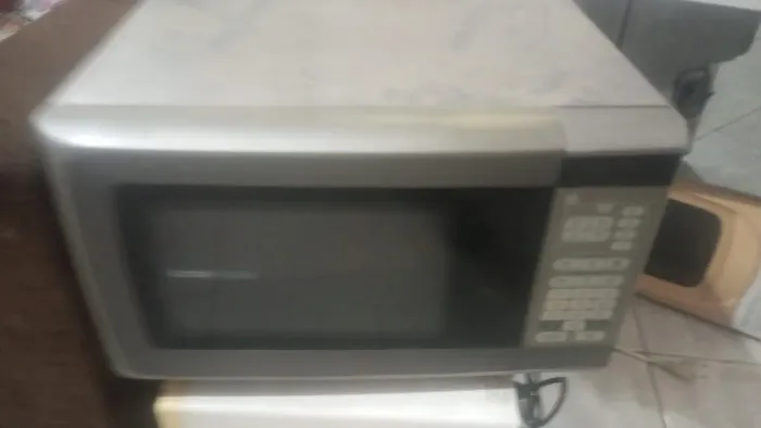 Vendo microondas Consul facilite 31L funcionando perfeitamente 