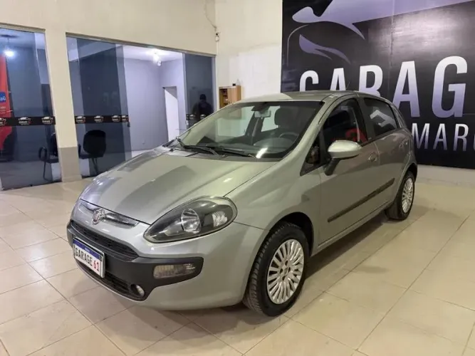 Fiat Punto Attractive 1.4 Fire Flex 8V 5P 2014