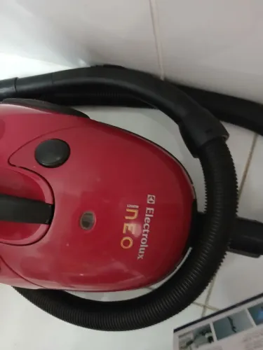 Aspirador electrolux 1200w em bom estado