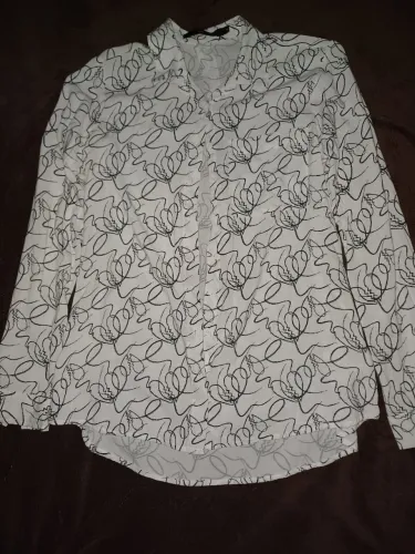 Camisa Pool preto e branco tamanho 36