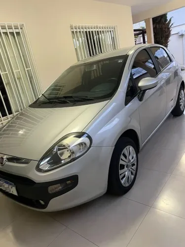 Fiat Punto Attractive 1.4 Fire Flex 8V 5P 2016