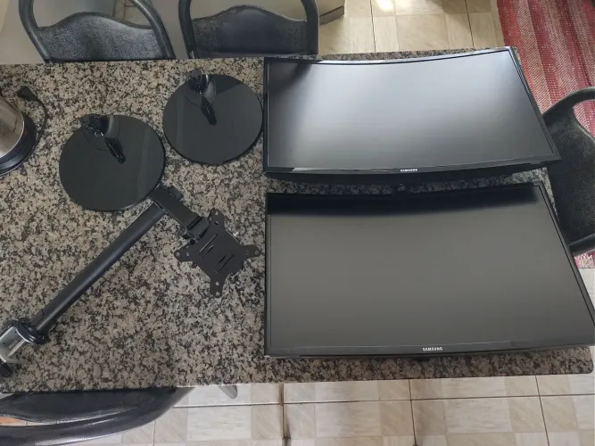Monitor Samsung CF 390, 27 , VA, Curvo,FHD ,4ms, 60Hz ,FreeSync, VGA/HDMI.