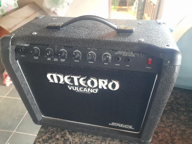 Caixa amplificada