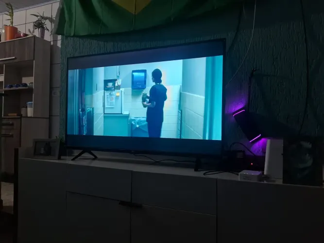 TV TCL 43 POLEGADAS ANDROID.