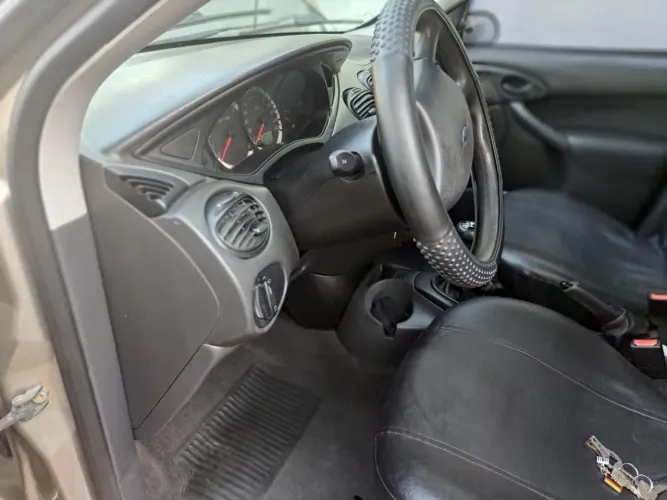 Ford Focus 1.6 S/se/se Plus Flex 8v/16v 5P 2009