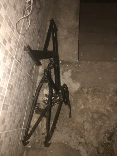 Vendo quadro com mola aro 26
