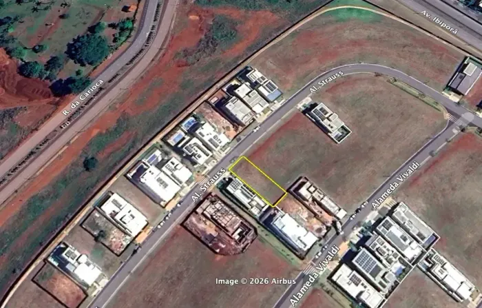Lote a venda no condomínio Tamboré na Zona Sul, na melhor localização da Zona Sul