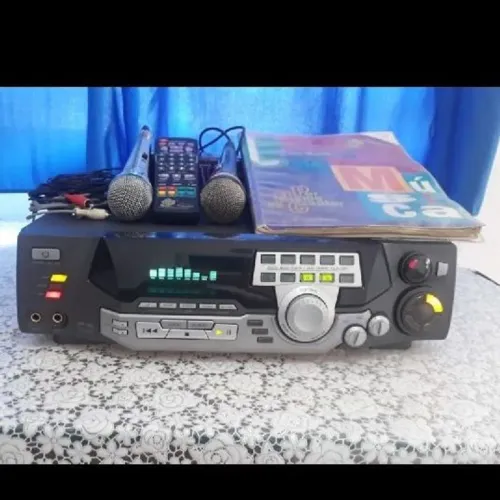 Vende-se karaoke raf modelo 3700