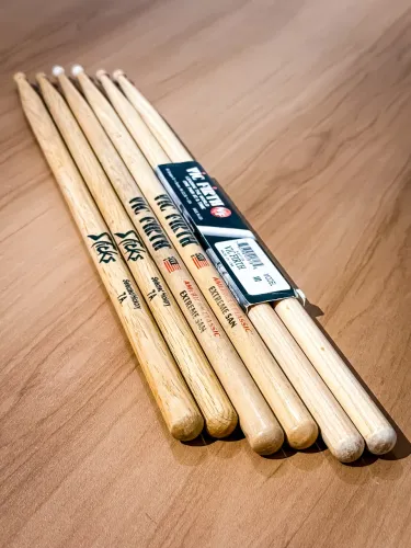 Kit Baquetas Profissional Modelo Vic Firth