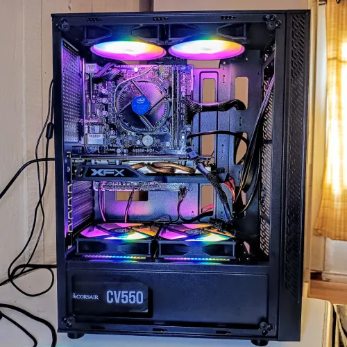 PC Gamer Top, i3 de 7ª, RX 470, 16 Gb Ram, SSD 120 GB, HD 500 Gb, (Parcelo)