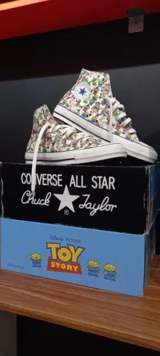 TENIS ALL STAR CONVERSE 100 TOY STORY CHUCK TAYLOR ORIGINAL 