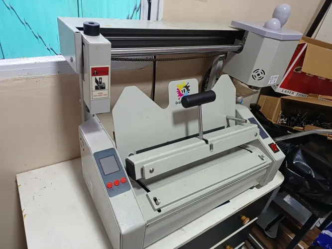 Encadernadora Hotmelt DRIMAR Semi-nova