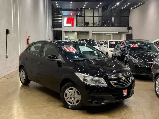Chevrolet Onix Hatch LT 1.0 12V Flex Mec. 4P 2013