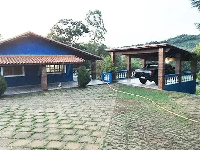 Chácara de 250m² com 2 quartos em PONTE NOVA