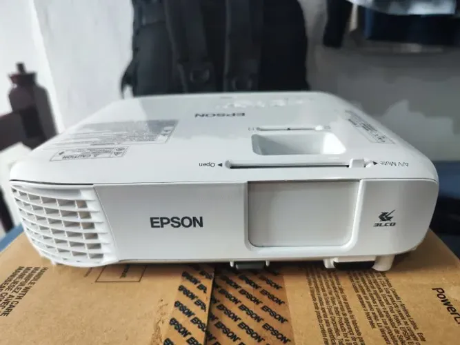 Projetor Epson Power Lite E20 Xga 3400 Lumens (USADO)