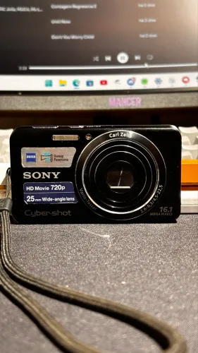 Câmera Sony cybershot DCS-W630