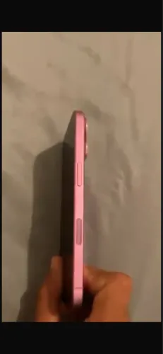 IPHONE 16 ROSA SEM MARCAS DE USO