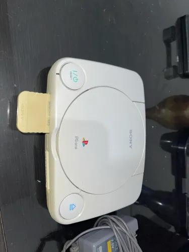 Ps1 semi novo,com fonte original e memória card original