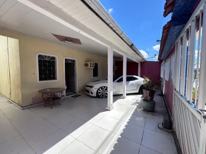 Casa com piscina núcleo 15 Cidade Nova