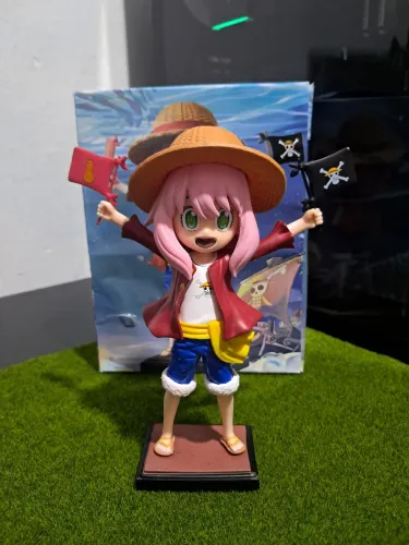 Action Figure Spy x Family - Anya Forger Cosplay Luffy One Piece 17cm