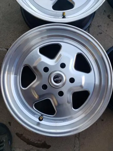 Rodas Weld Infinity 15x7 5x114