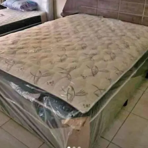 ?MEGA LIQUIDAÇÃO DE CAMAS, CASAL E SOLTEIRO. TEMOS BAÚS  E CABECEIRAS, CONFIRA!!! ?