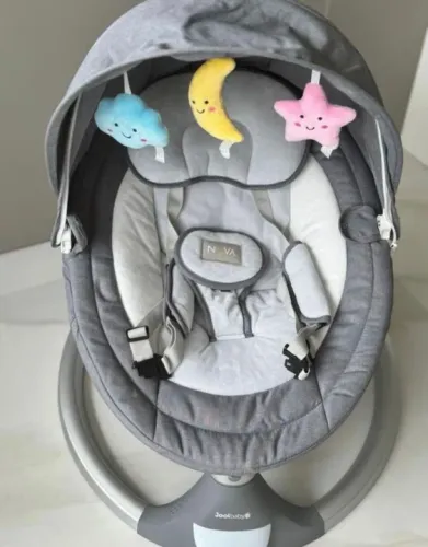 cadeira balanço elétrica (the nova baby swing) bebê jool baby com 5 velocidades.