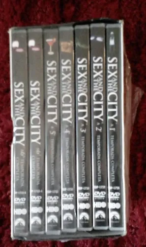 SEX AND THE CITY/ DVDS.