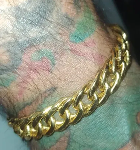 Pulseira Top Banhada a Ouro, fecho de gaveta.