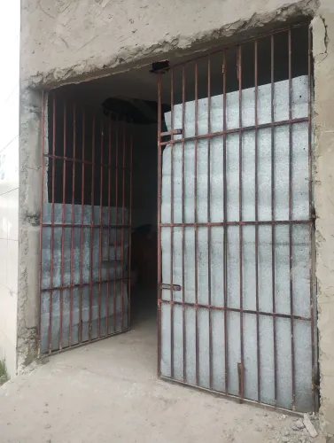 Vendo portões de ferro portas e grande grande de ferro 