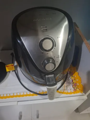 Air Fryer Mondial 3,5 litros - leia e veja as fotos