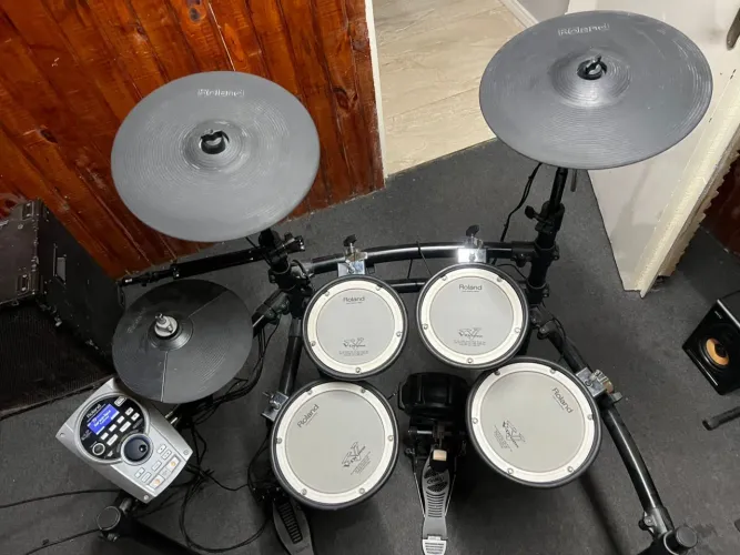 Bateria Eletrônica Roland TD-15K - Excelente Estado + Extras!