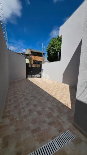 Sobrado novo à venda no Lajeado com 2 dormitórios e 1 vaga
