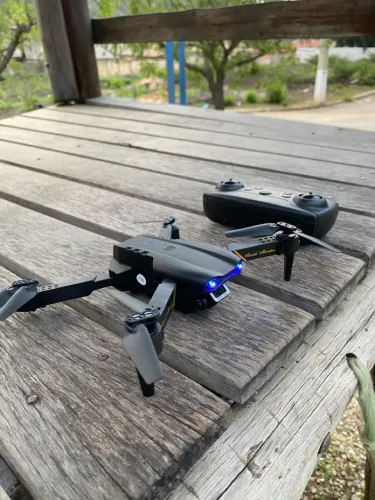 Drone E99 pro - C/ câmera 