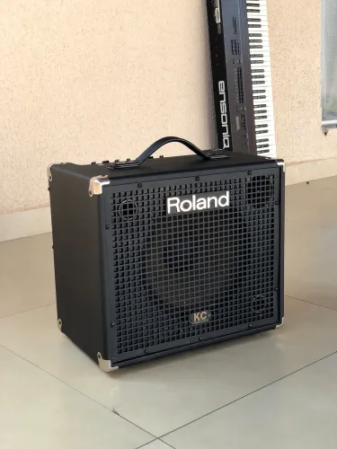 Amplificador Roland KC-150 (Teclado) 
