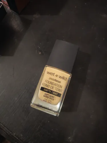Base Wet n Wild Soft Ivory NOVA