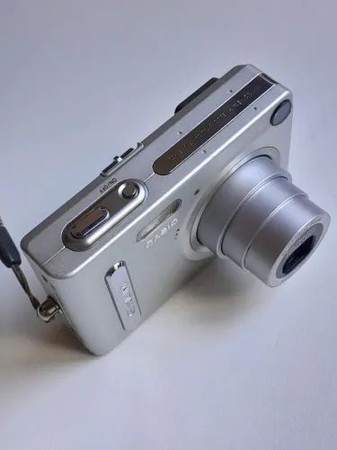 CâmeraFotográficaDigitalCASIO 100%