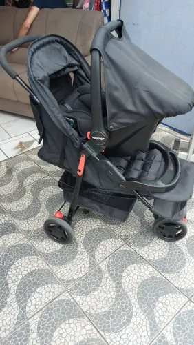 Carrinho de passeio para bebê 