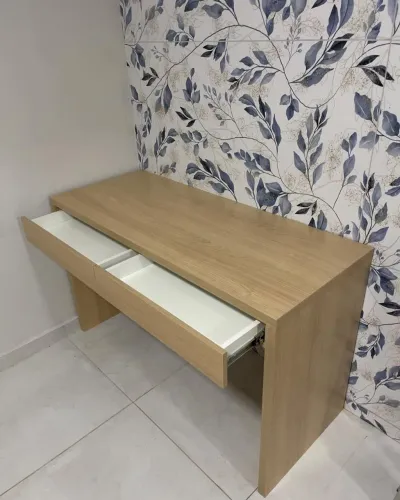 Mesa de Escritório com 2 Gavetas - Amadeirado