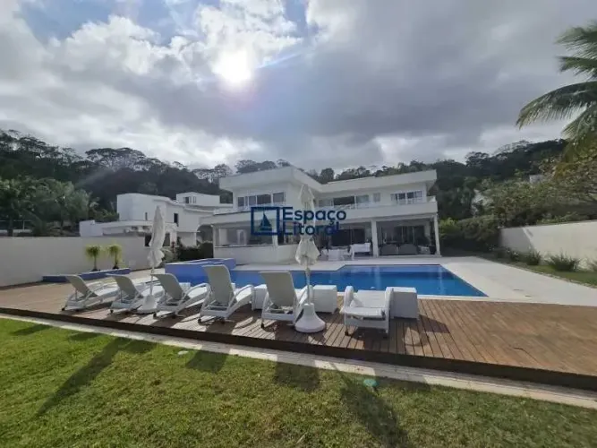 Casa em Condomínio : Sobrado / Residencial / Praia da Cocanha