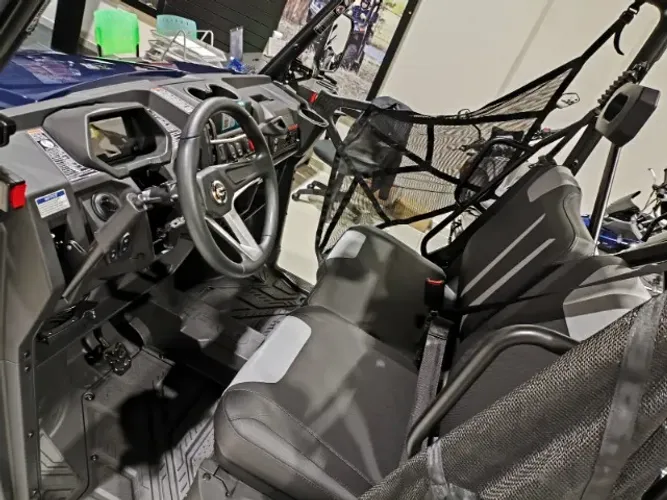 Uforce 600 semi novo apenas 90km!